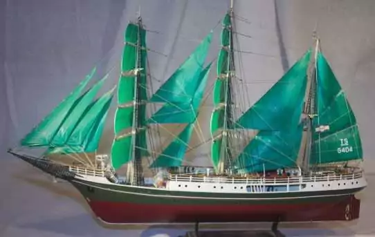 Model kit: Alexander von Humboldt