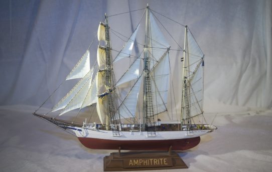 Model kit: Amphitrite